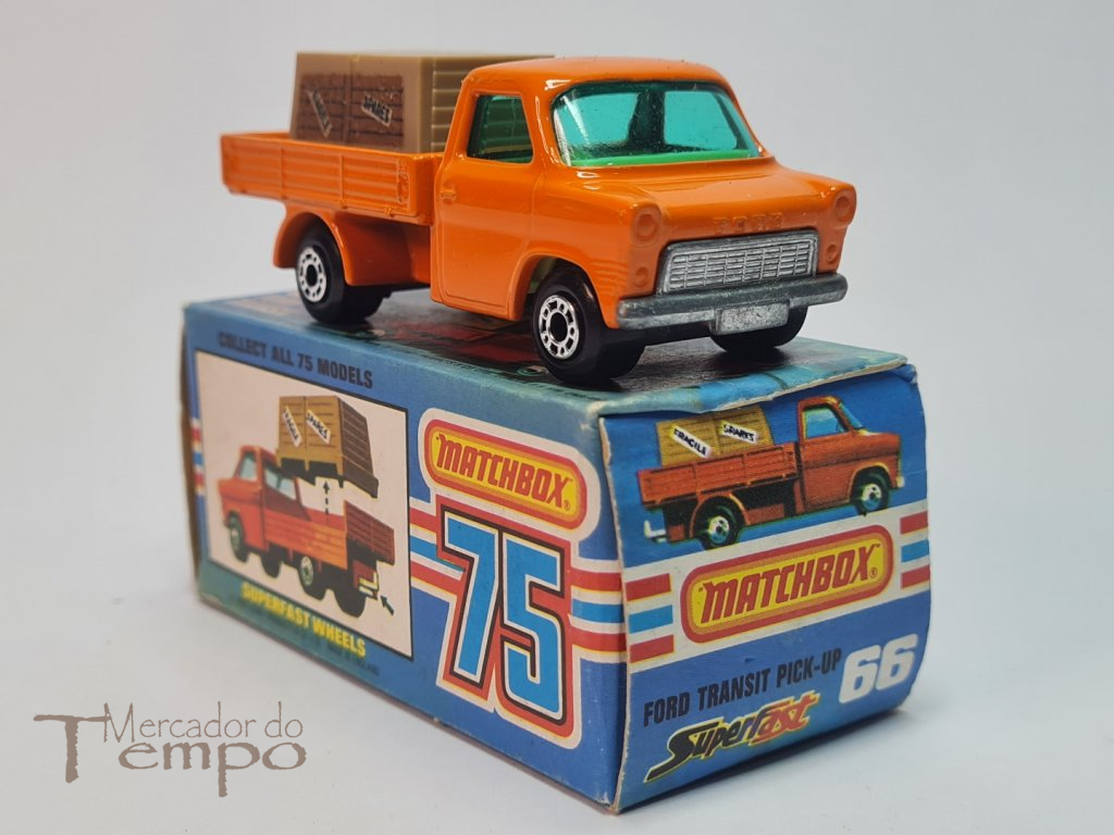 Miniatura Matchbox Ford Transit #66 caixa original