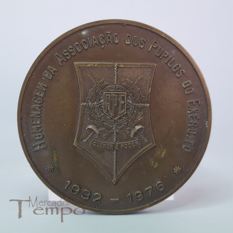Medalha em bronze, Homenagem da associação dos Pupilos do Exército ao Fundador 