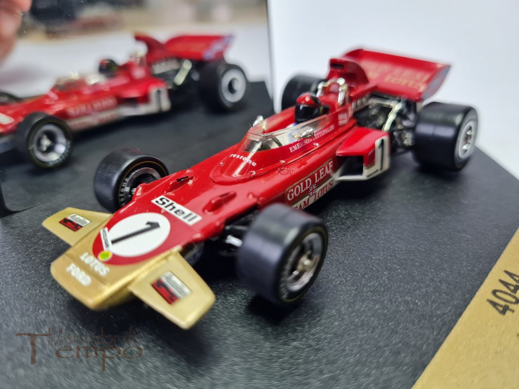Miniatura 1/43 Quartzo 4044 F1 Lotus 72 E.Fittipaldi , 1971