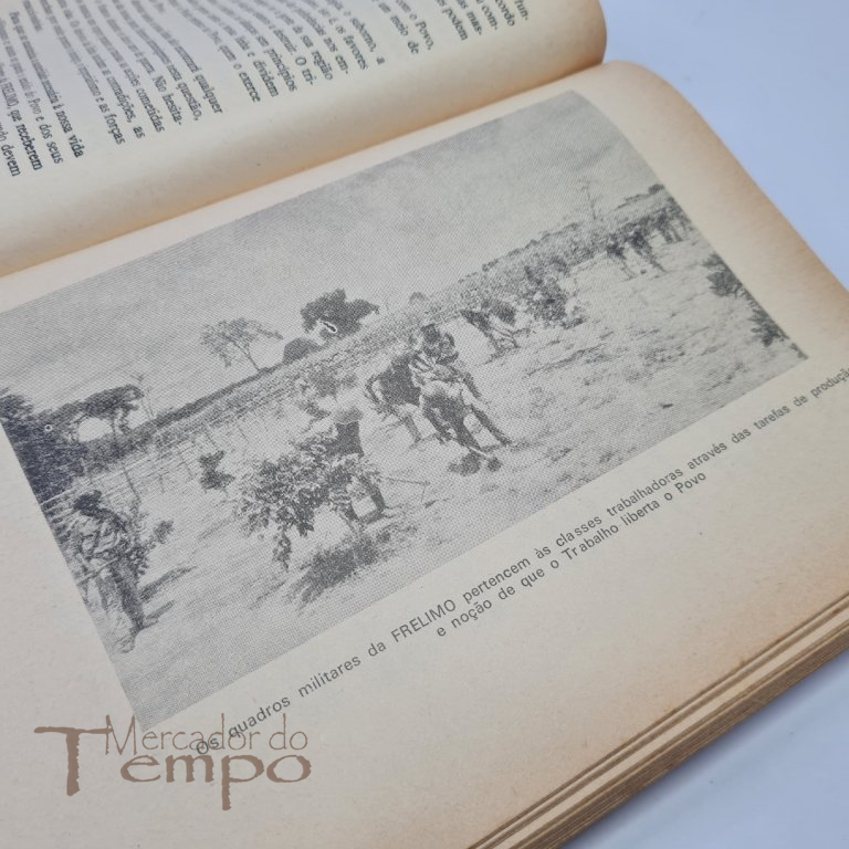 Datas e documentos da história da Frelimo. datado de 1975