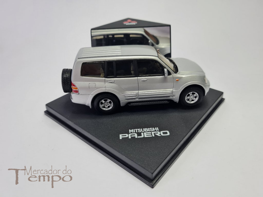 Miniatura 1/43 MTech Mitsubishi Pajero