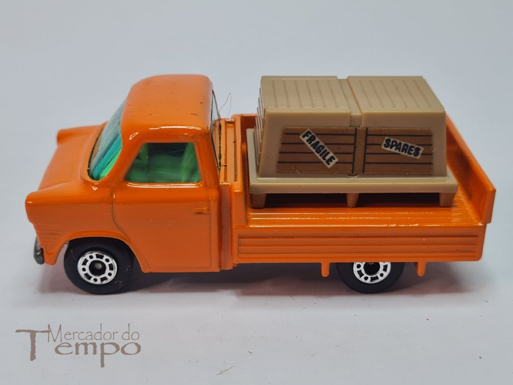 Miniatura Matchbox Ford Transit #66 caixa original