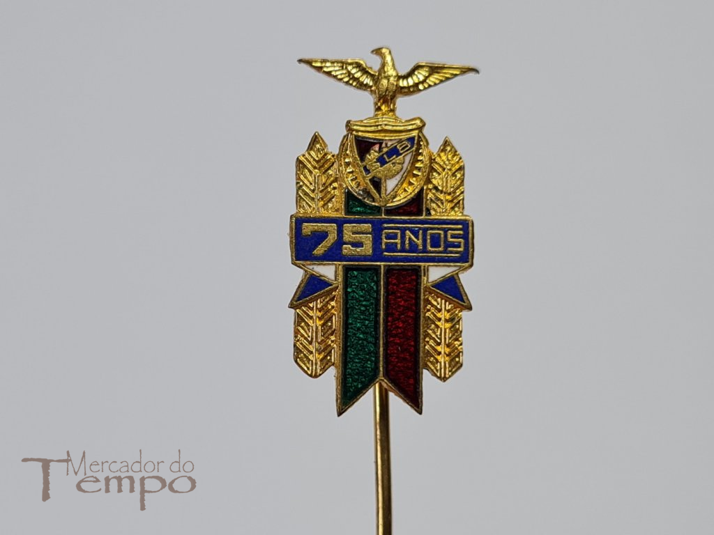 Pin esmaltado dos 75 anos do S.L.Benfica