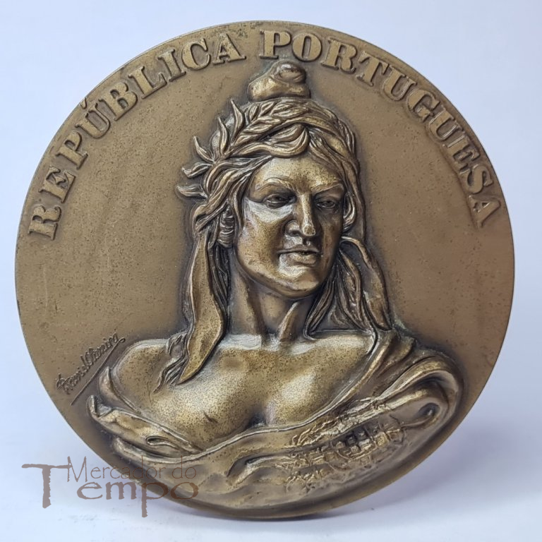 Grande medalhão bronze Politica 1975 - Os Partidos no Hemiciclo