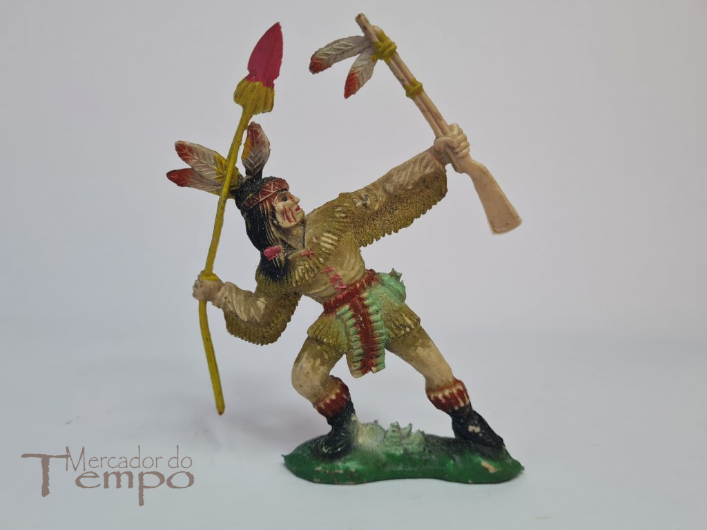 Figura de Indio em borracha, brinde de caderneta de futebol dos caramelos