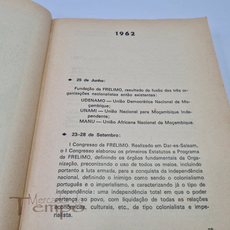 Datas e documentos da história da Frelimo. datado de 1975