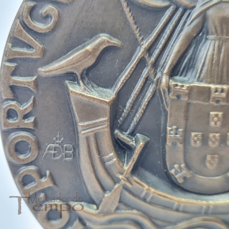 Medalha bronze VIII Centenário da Tomada de Lisboa aos Mouros 1147-1947, 8cm