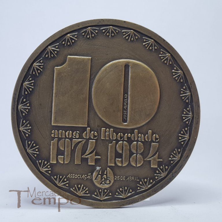 Medalha em bronze 25 de Abril 10 anos de Liberdade 1974-1984