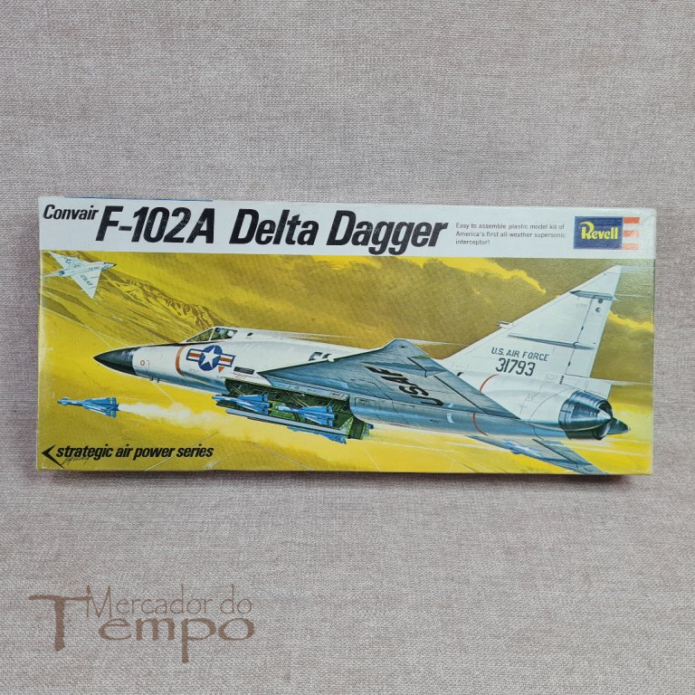 kit Revell H-130 convair F-102A Delta Dagger