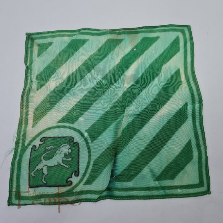 Curioso e raro lenço com simbolo antigo do Sporting