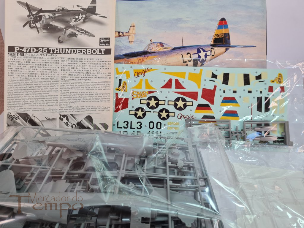 Kit Avião Militar 1/48 Hasegawa Thunderbolt P-47D-25