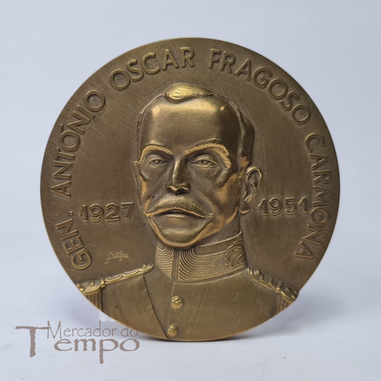 Medalha bronze General Oscar Carmona 9º Presidente de Portugal