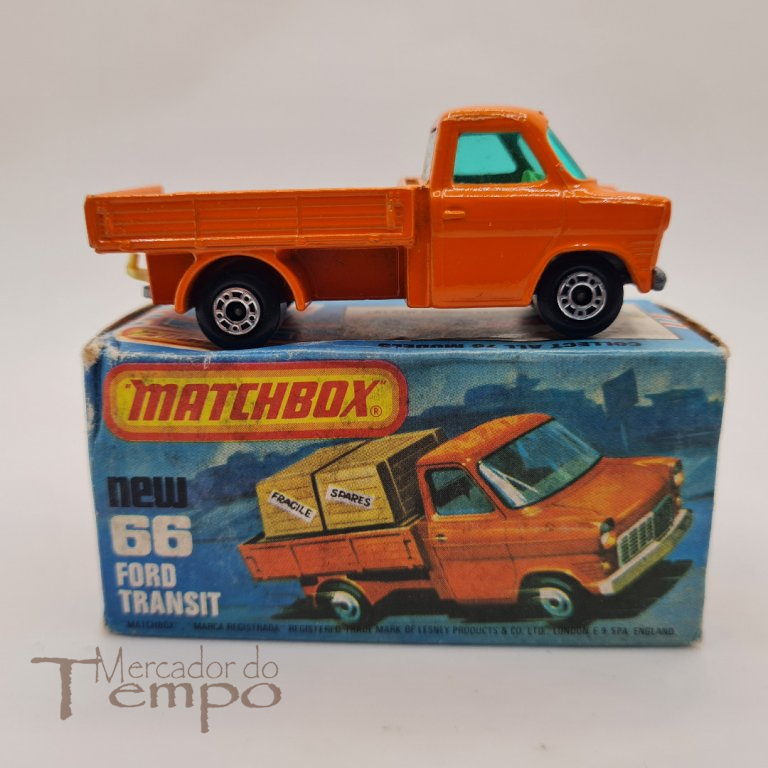 Matchbox Ford Transit #66 com caixa original