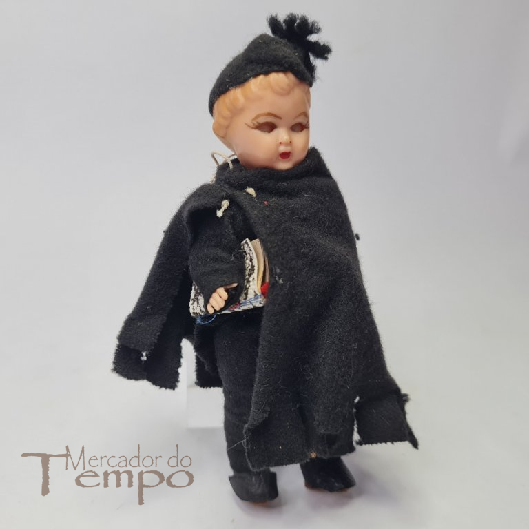 Figura de boneco em plástico/celuloide com Traje Académico