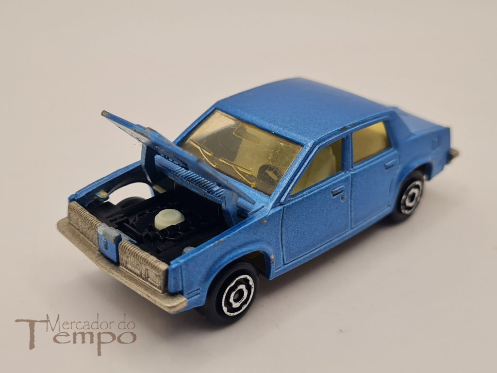 Miniatura Carro Oldsmobile + Atrelado com Caiaque Majorette #253