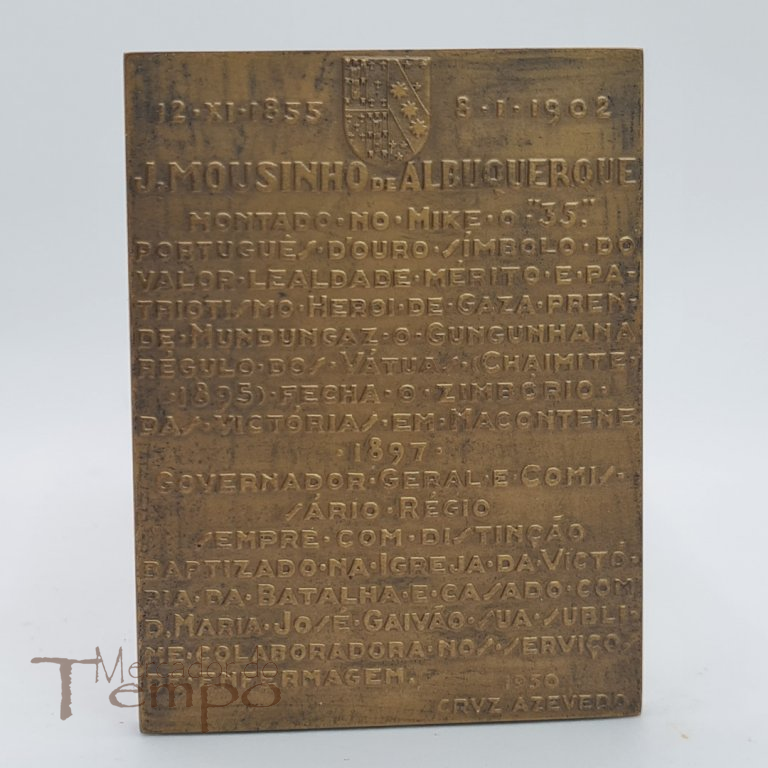 Medalha em bronze Mousinho de Albuquerque. Assinada: M.Norte 