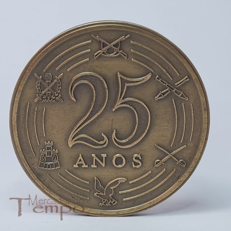 Medalha militar em bronze dos 25 anos da EE, numerada 129/150