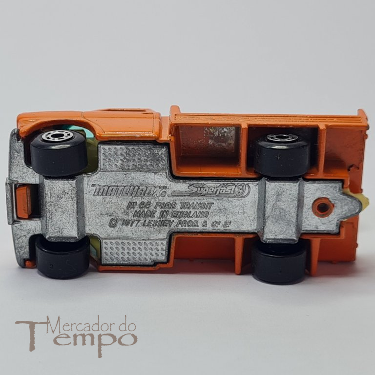 Miniatura Matchbox Ford Transit #66 com caixa original