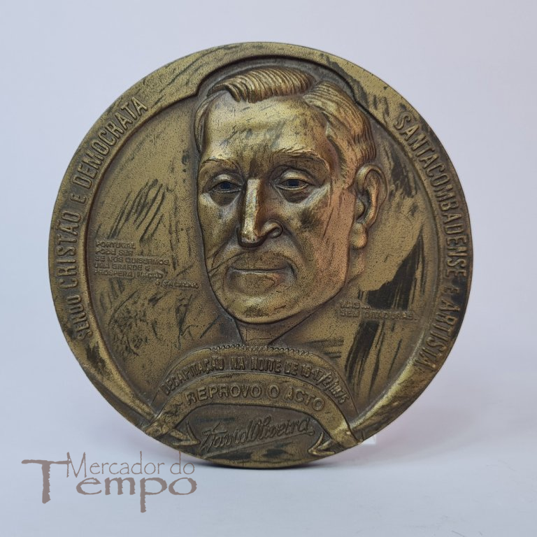 Medalha bronze Dr. António Oliveira Salazar (Decapitado)