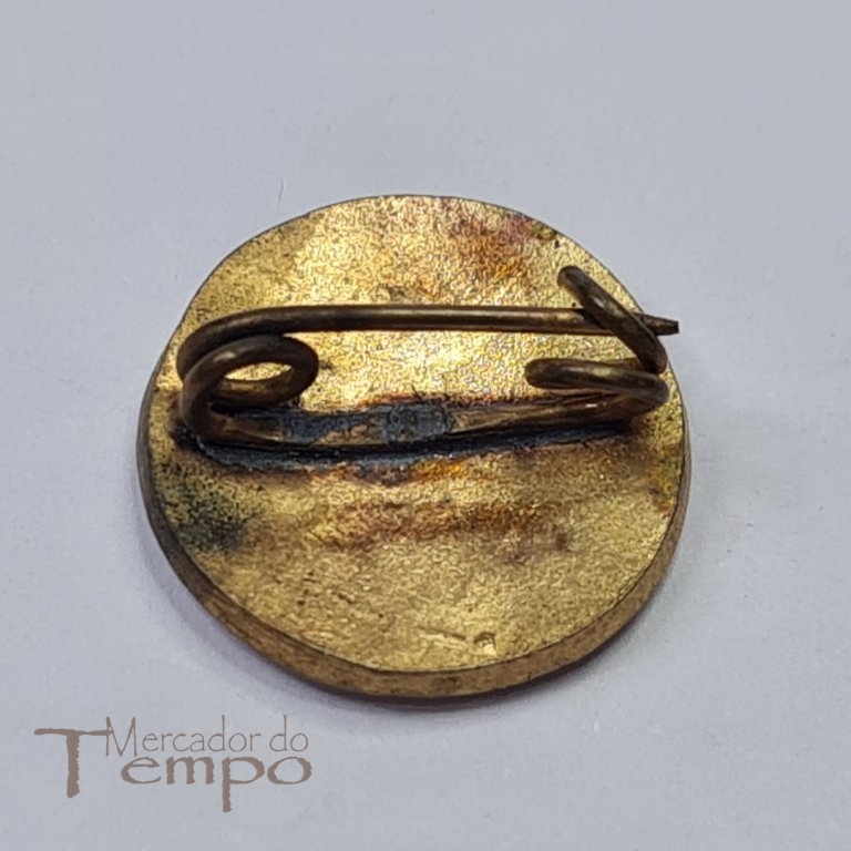 Cruz Vermelha Pin / alfinete esmaltado