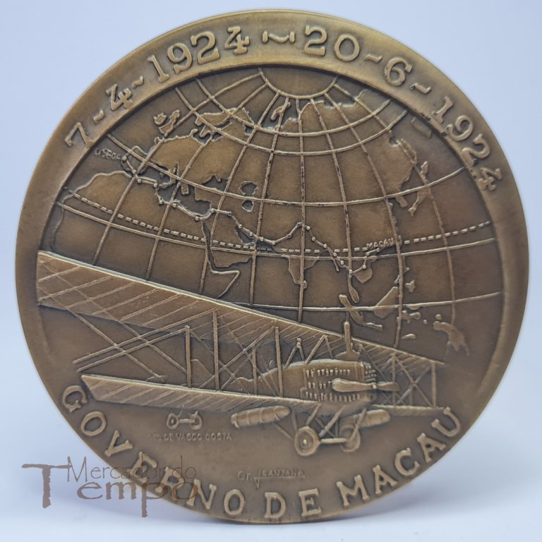 Medalha bronze 50º aniversário da 1ª Viagem Aérea a Macau 1924-1974
