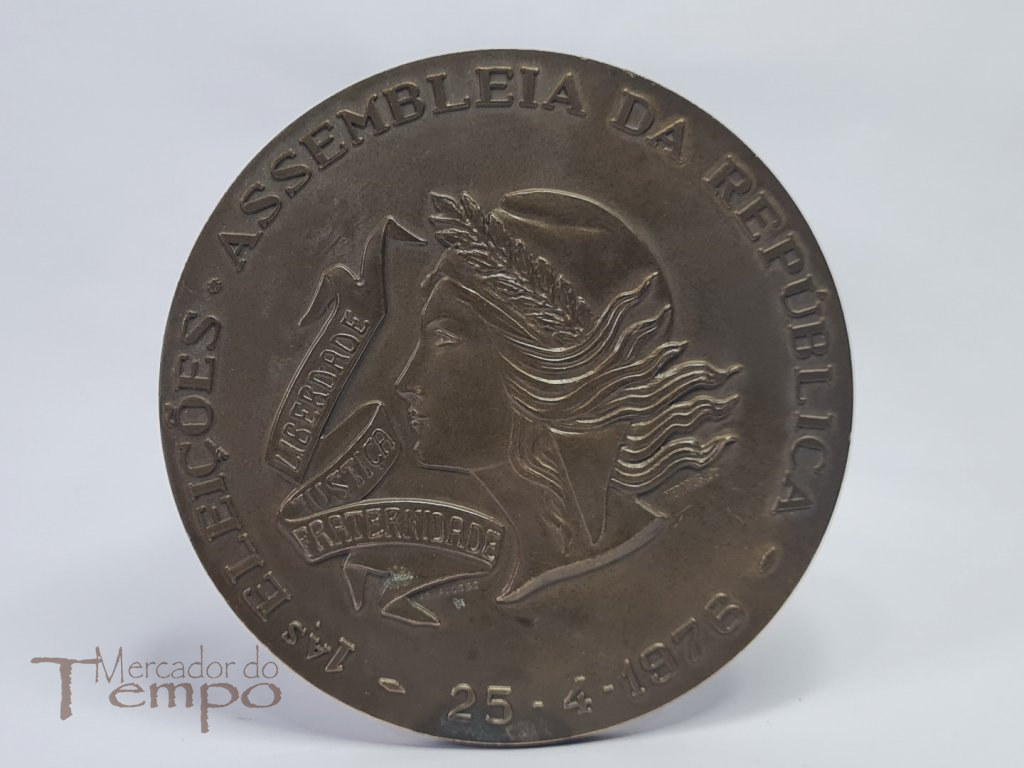 Medalha bronze 1ªs Eleições da assembleia da Republica 25 Abril de 1976