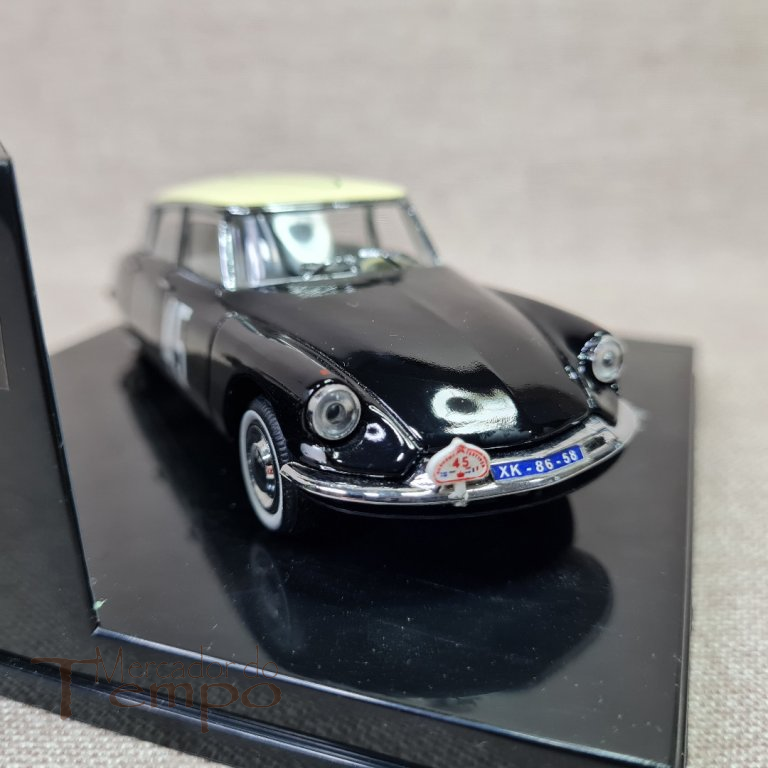 Miniatura 1/43 Vitesse Citroen DS 19 AutoSalon 1986-1995