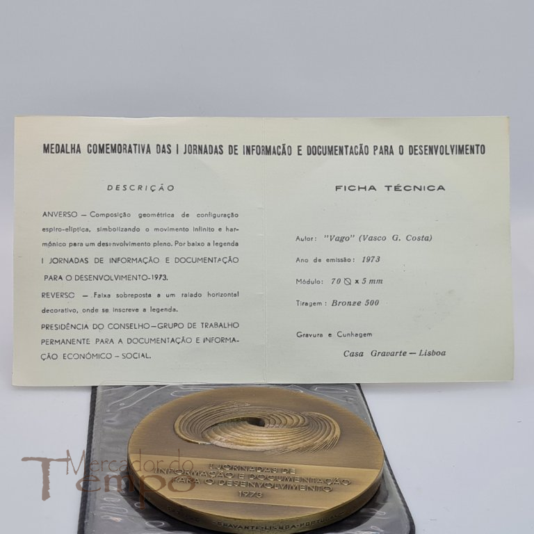 Medalha bronze I Jornadas Informação e Documentação para o Desenvolvimento, 1973