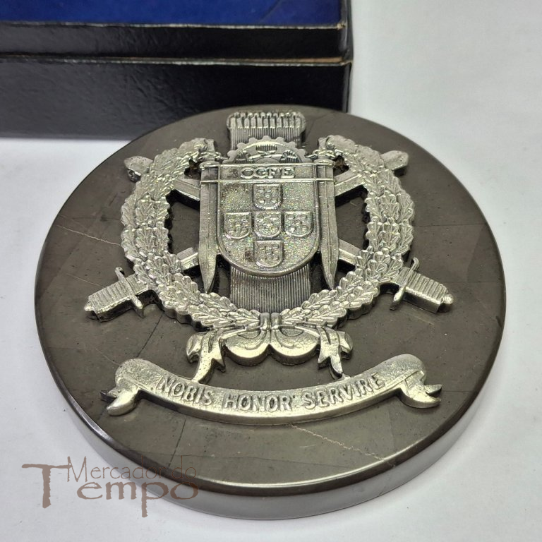 Pisa-papeis OGFE - Oficinas Gerais de Fardamento e Equipamento do Exército