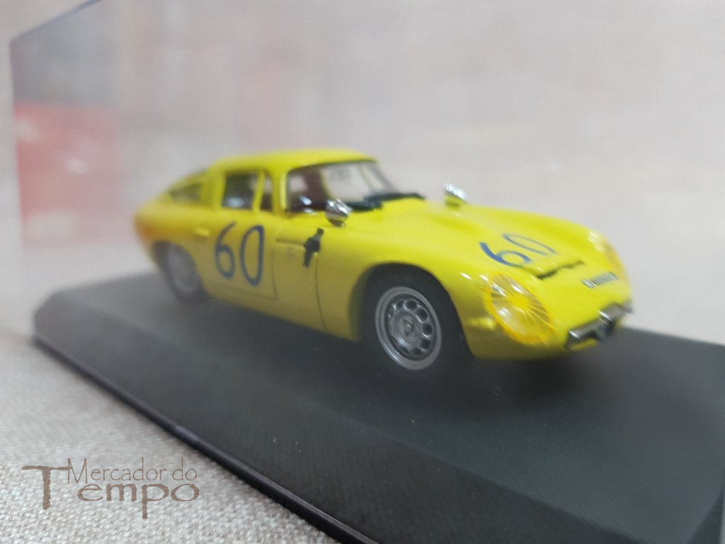 Miniatura 1/43 Best Model Alfa Romeo Targa Florio TZ1 de 1963