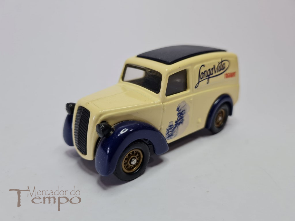 1/43 Corgi Morris Van com publicidade aos Iogurtes Longa Vida.