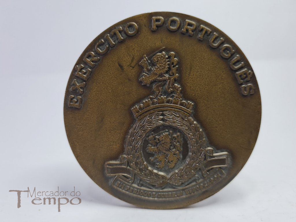 Medalhão em bronze Exército Português, oferta ao Almirante Souto Cruz