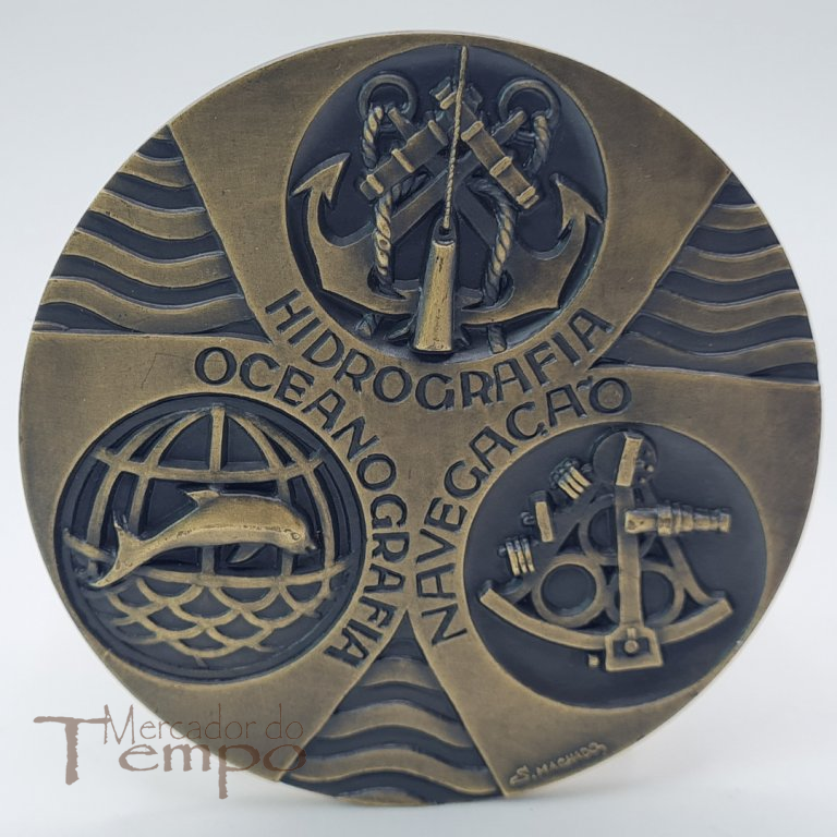 Medalha bronze com Rosa dos Ventos esmaltada, Instituto Hidrográfico
