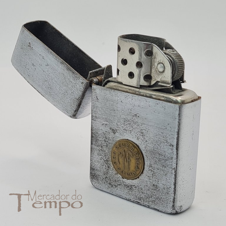 Isqueiro tipo Zippo Movimento Nacional Feminino 