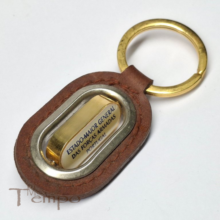 Porta-chaves militar do Estado Maior General das Forças Armadas