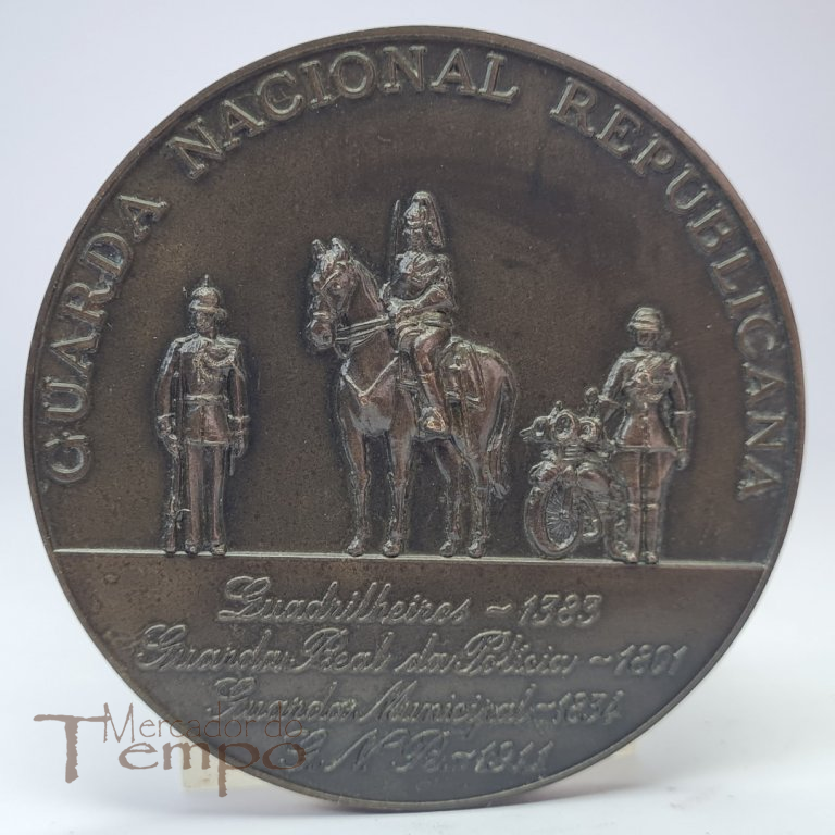 Medalha em bronze comemorativa do 60º aniversário da Guarda Nacional Republicana 1911-1971