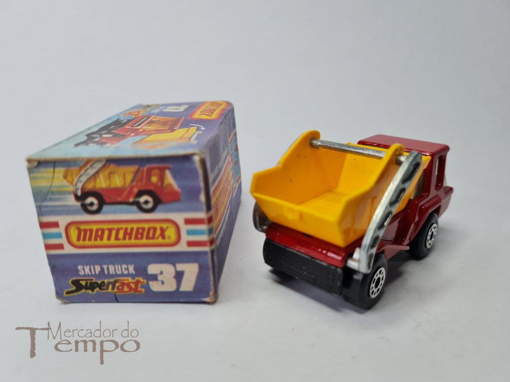 Miniatura Matchbox Skip Truck superfast #37 com caixa original