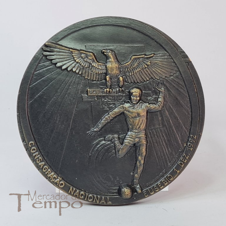 Medalha bronze comemorativa SL Benfica consagração do Eusébio, datada de 1992