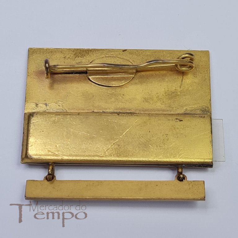 Crachá esmaltado do 1º Congresso Nacional do Trânsito, ACP, 1965