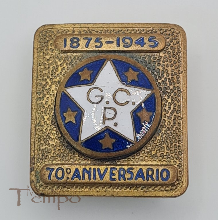 Rara abotoadeira comemorativa do 70° Aniversário do Ginásio Clube Português 1875 - 1945