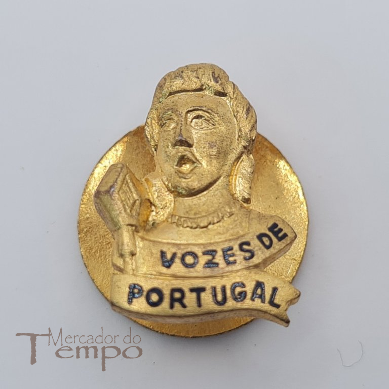 Pin / Abotoadeira com esmalte Vozes de Portugal