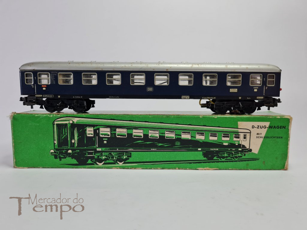 Comboios Marklin - carruagem passageiros com luzes traseiras Ref. 4032