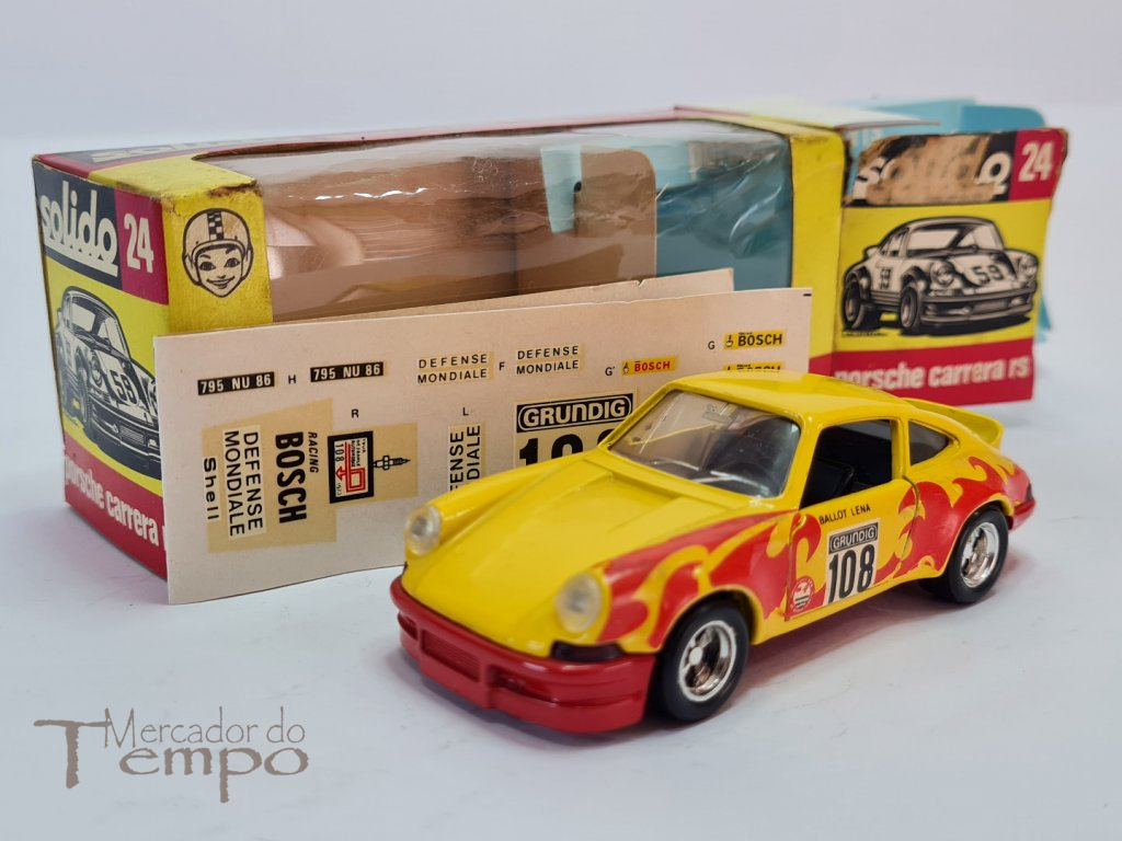 Miniatura Sólido Porsche Carrera RS com caixa original