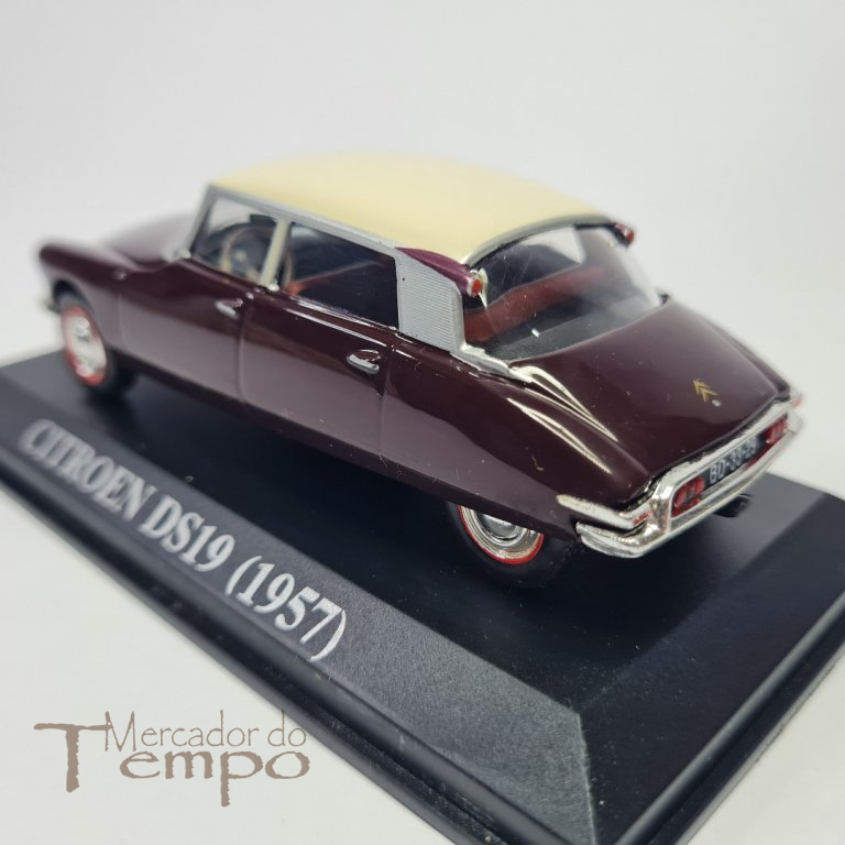 Miniatura 1/43 Altaya Citroen DS19 - 1957