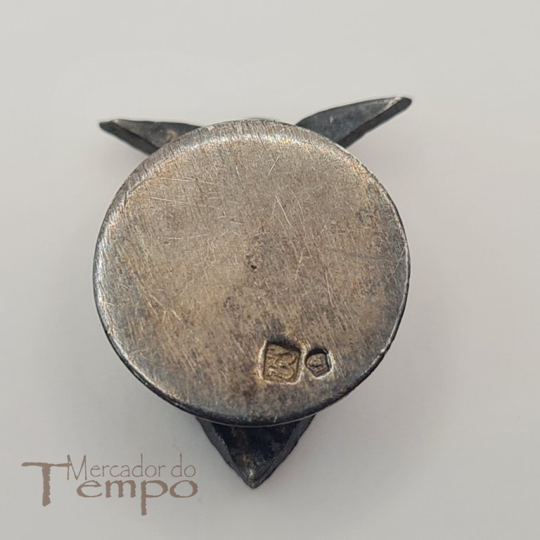 Pin/Abotoadeira prata e esmaltada Clube Oriental de Lisboa