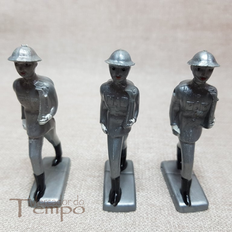 Conjunto 6 Soldados Militares em plastico Português OSUL