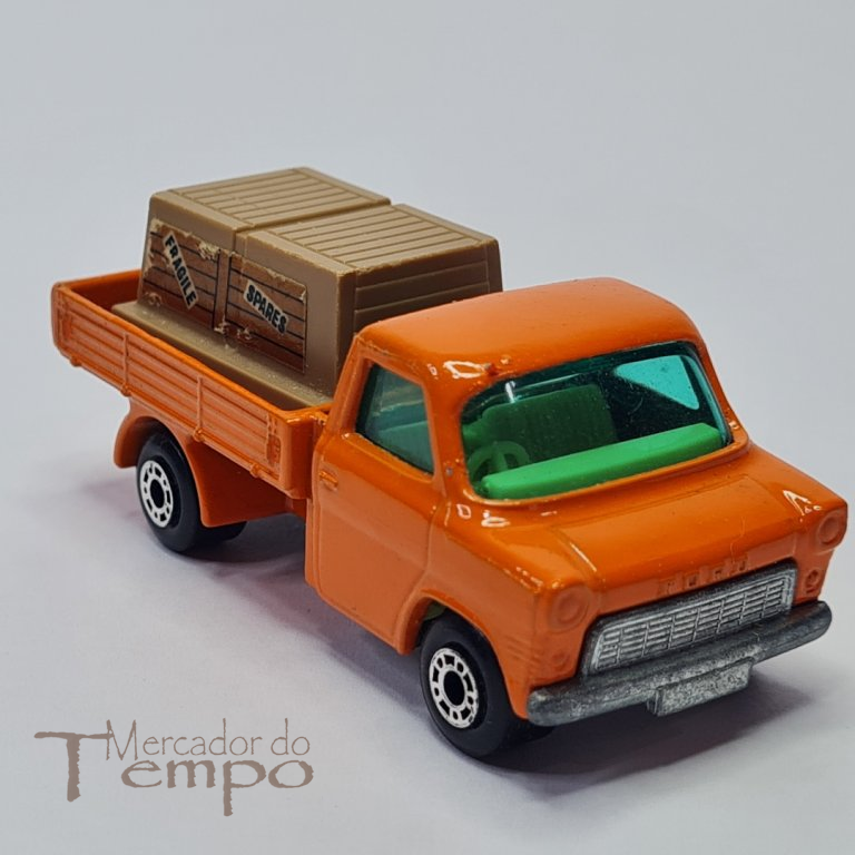 Miniatura Matchbox Ford Transit #66 com caixa original