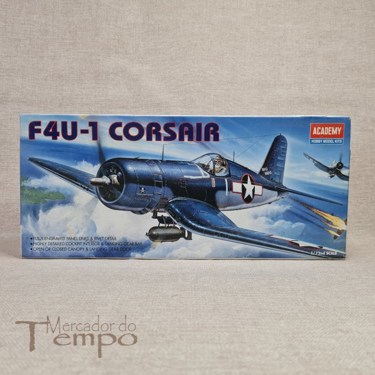 kit academy 1/72 f4u-1 Corsair