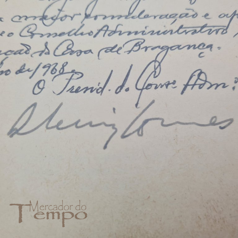 A Arte em Portugal – Os Cinco Castelos da Fundação da Casa de Bragança, assinado