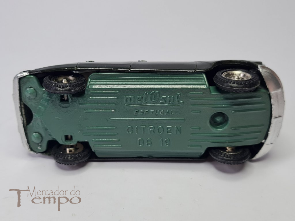 Miniatura 1/43 Metosul Citroen DS 19, verde escuro